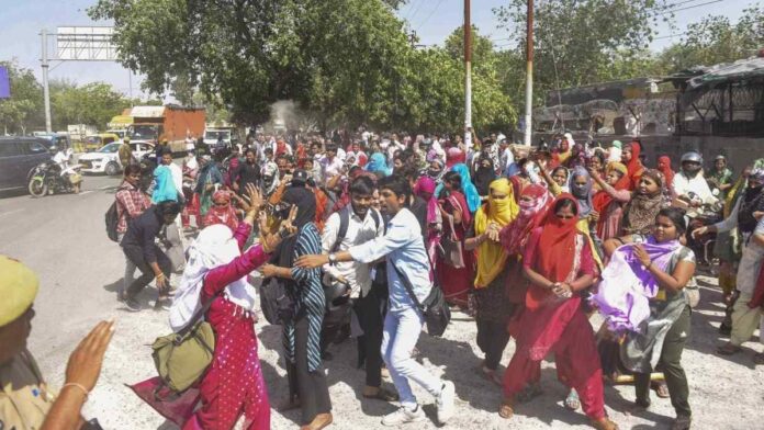 नोएडा श्रमिक प्रदर्शन